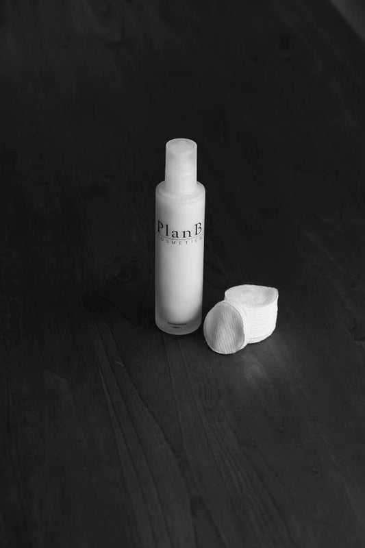 Plan B Cosmetics Gesichtsreinigung | Reinigungsmilch 200 ml Aufgeweckt