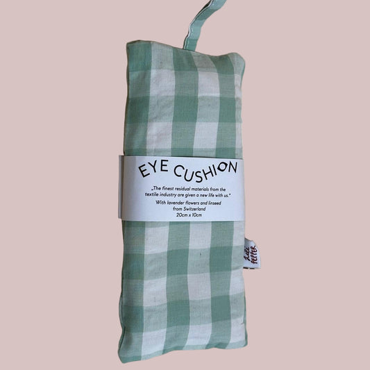 Lili Pepper Eye Cushion Check | Waterlily Aufgeweckt