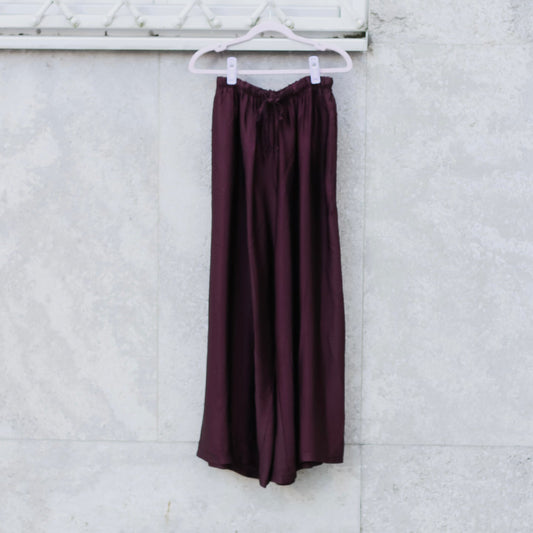 Bazaar Noir Hose Shiny | Bordeaux Aufgeweckt
