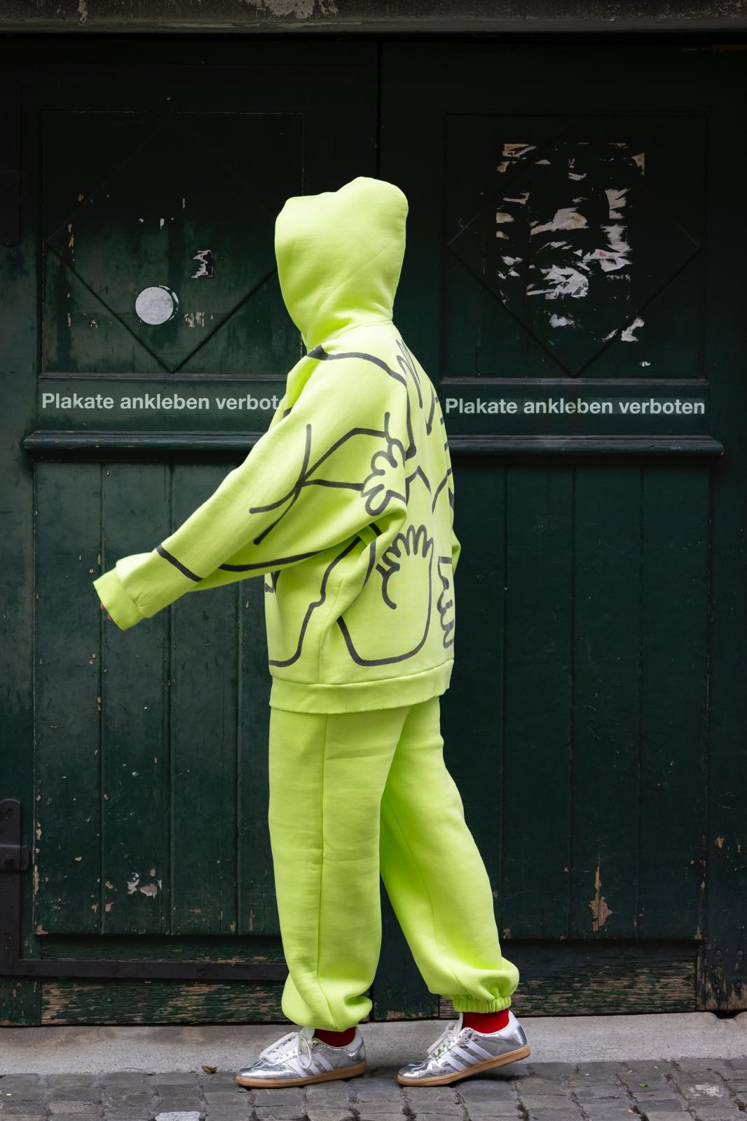 OL Magasin/ WOW Illustrations Hoodie | Neon Aufgeweckt