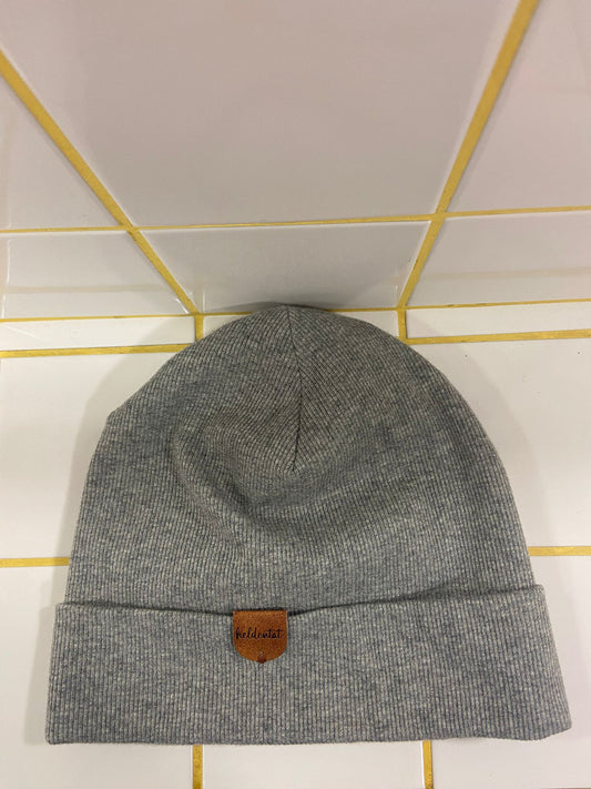 Heldentat Kindermütze | grau meliert (Grösse 50–53 cm) Aufgeweckt