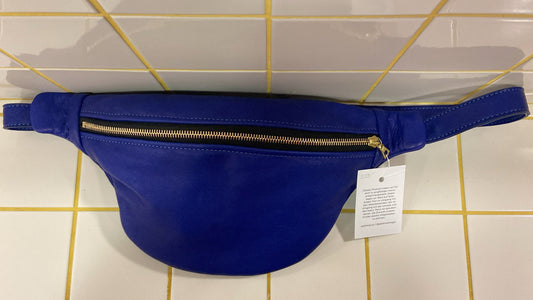 Petit Mai Banana Bag – Blau Aufgeweckt