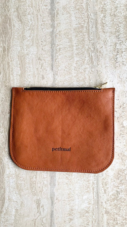 Petit Mai Dings – Camel Aufgeweckt