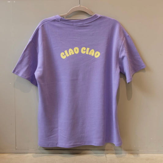 Bazaar Noir T‑Shirt | Ciao Ciao Flieder Aufgeweckt