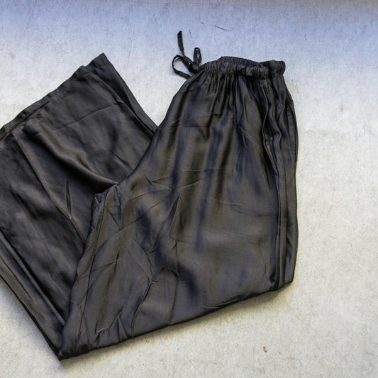 Bazaar Noir Hose Shiny | Braun Aufgeweckt