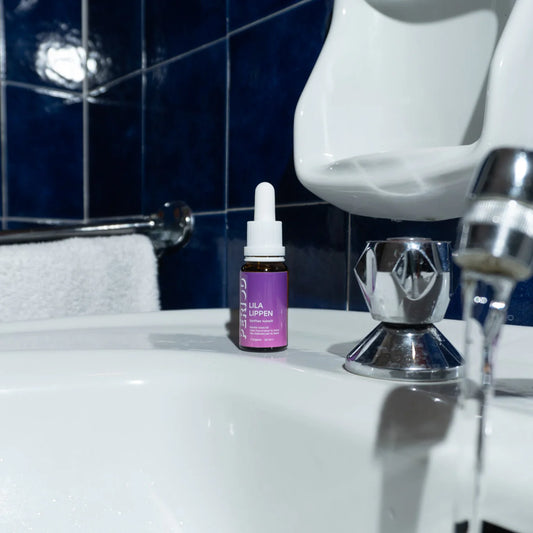 Period Lila Lippen | Sanftes Vulvaöl Aufgeweckt