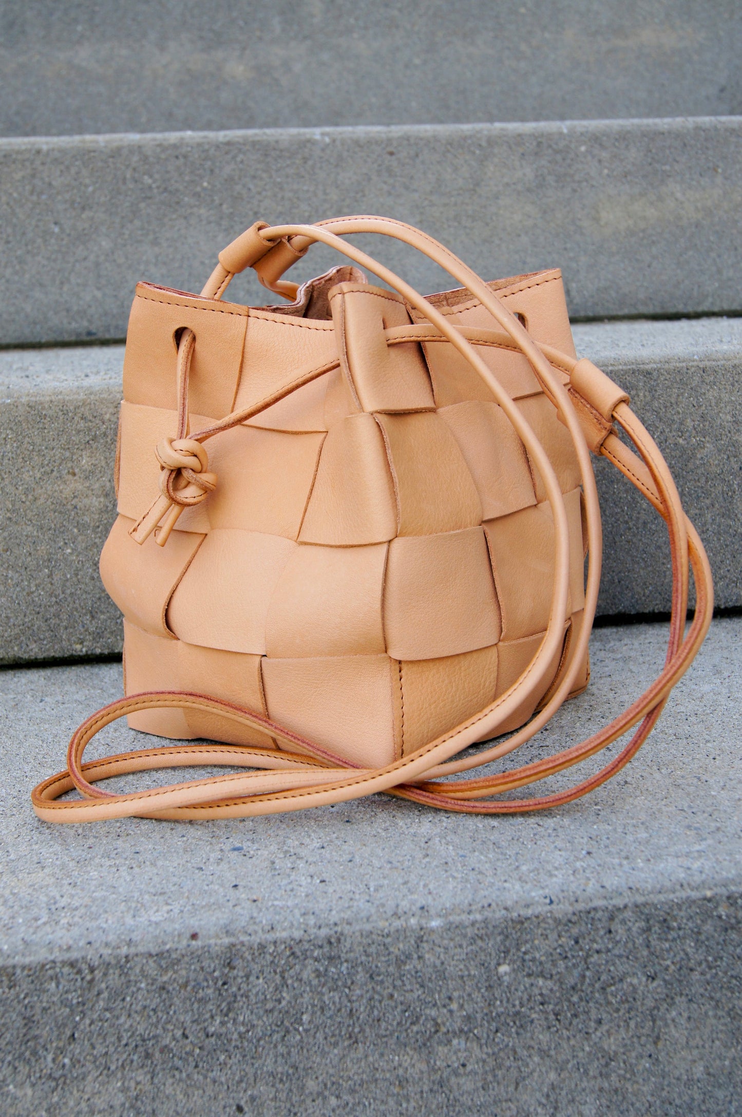 Petit Mai Chess Bag – Beige Aufgeweckt