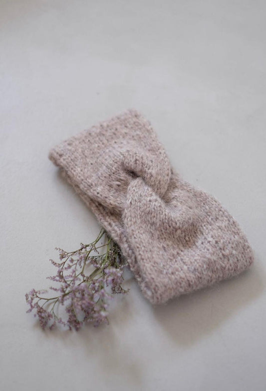 yep. I am handmade Stirnband – Beige Aufgeweckt