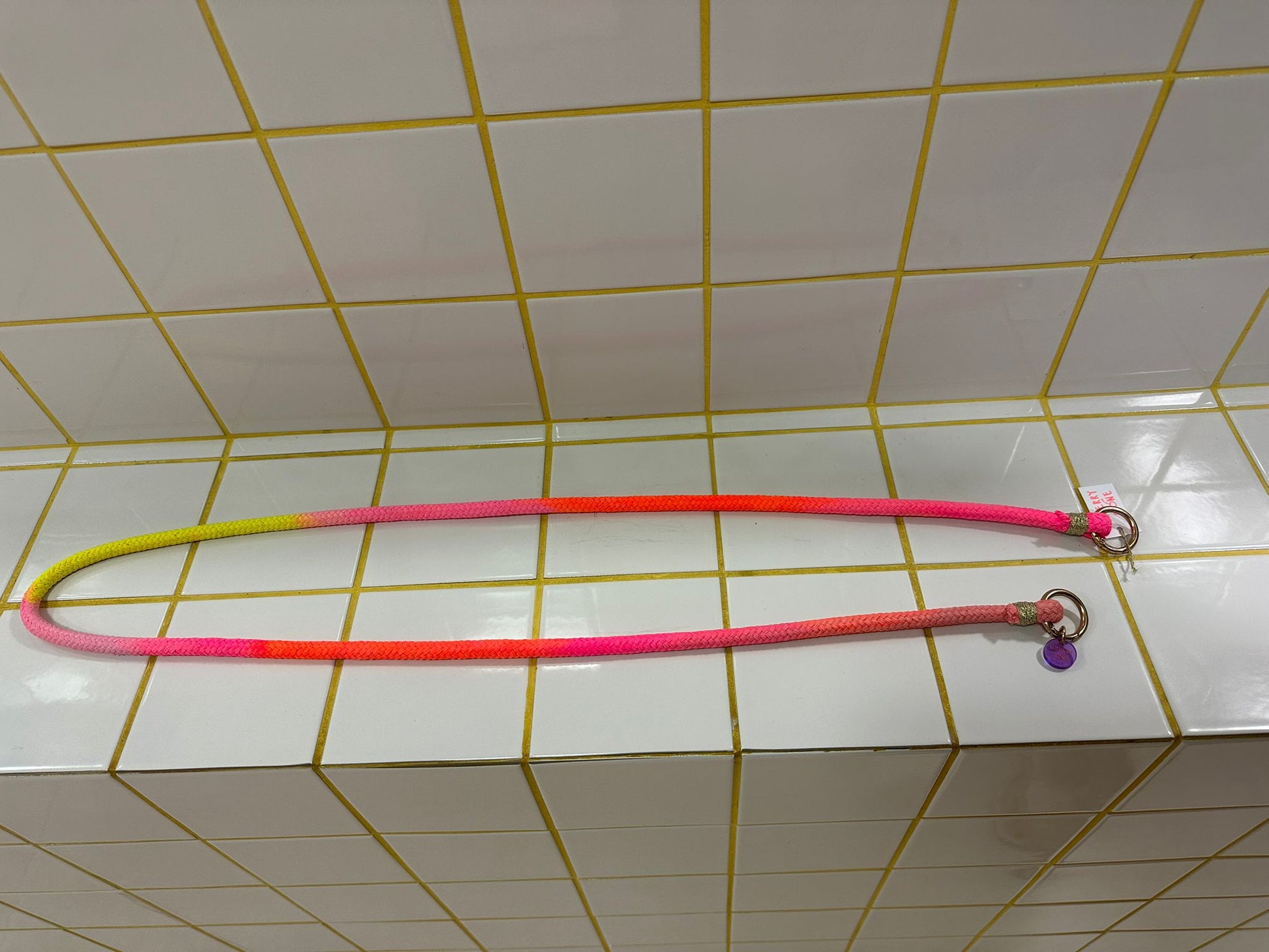 Cherry Stone Handgemachte Handykette Aufgeweckt