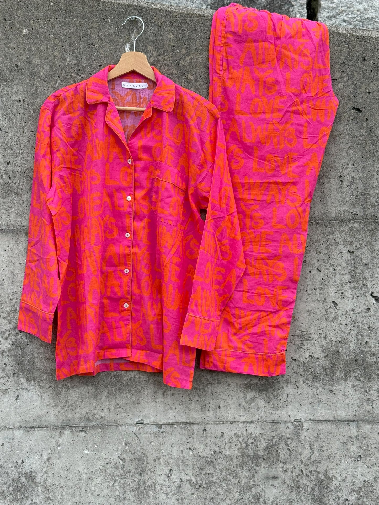 Chaaval Pyjama Orange auf Pink Aufgeweckt
