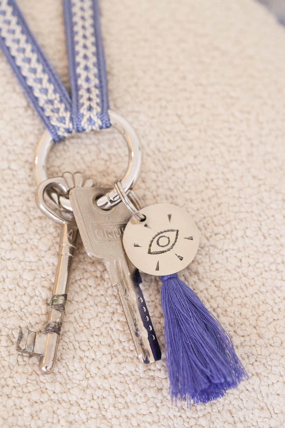 YOOMEE Keytag Mini – Eye (Gold) Aufgeweckt