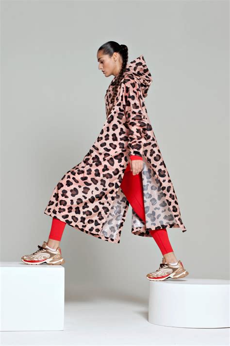 Rainkiss Rain Poncho | Pink Panther Aufgeweckt