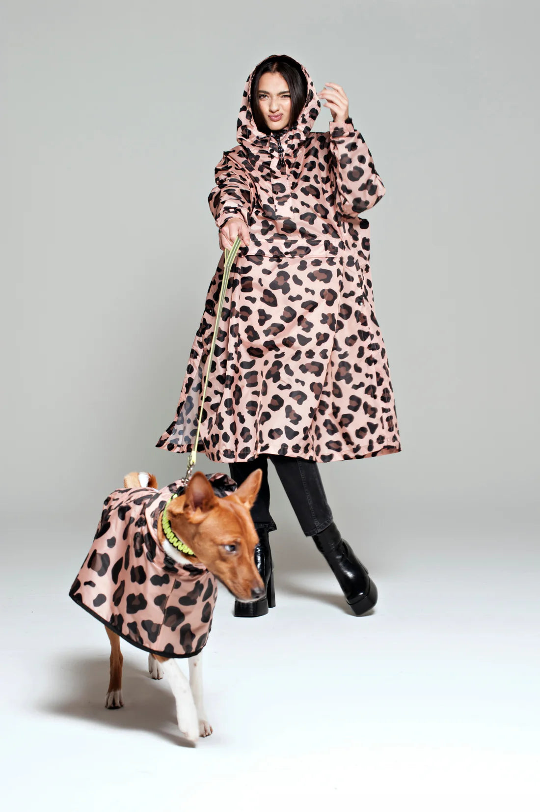 Rainkiss Rain Poncho | Pink Panther Aufgeweckt