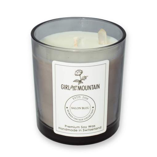 Girl from the Mountain „Salon bleu“ Duftkerze im Glas Aufgeweckt