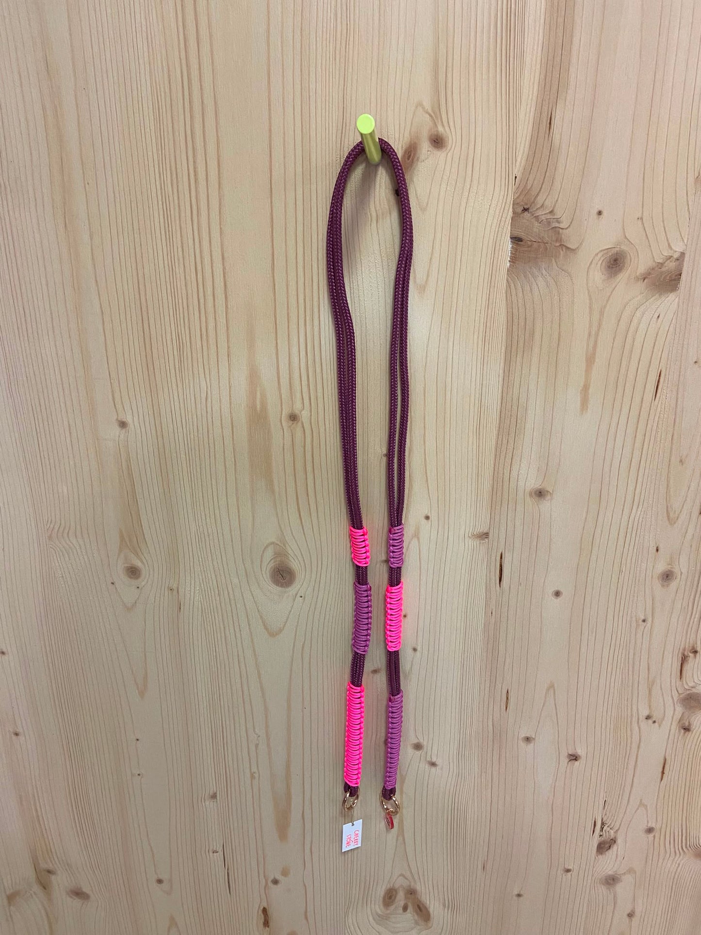 Handykette | Berry Pink Makramee
