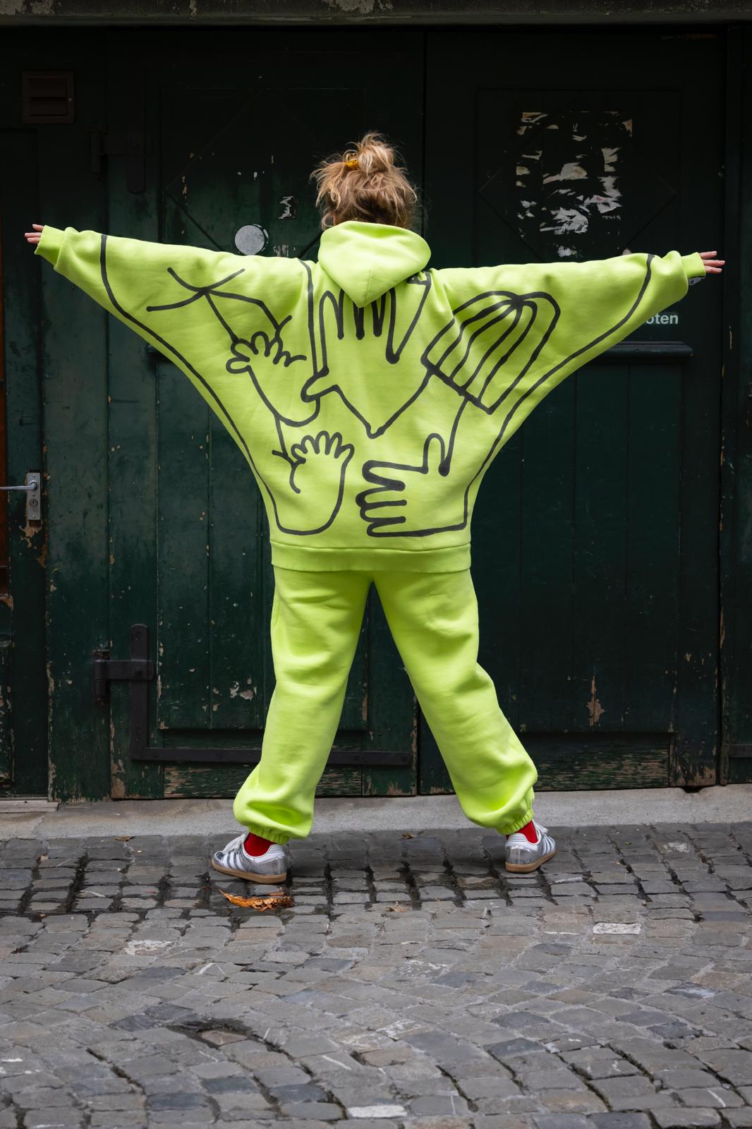 OL Magasin/ WOW Illustrations Hoodie | Neon Aufgeweckt