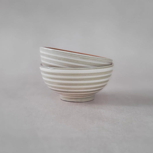 Alma Barru Tapasbowl geringelt Sage Aufgeweckt