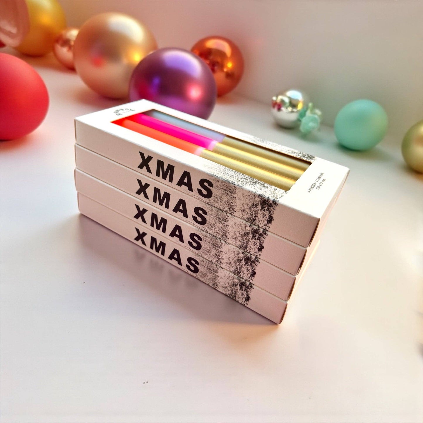 Pink Stories Kerze | Rainbow Studio * XMAS bunt Aufgeweckt