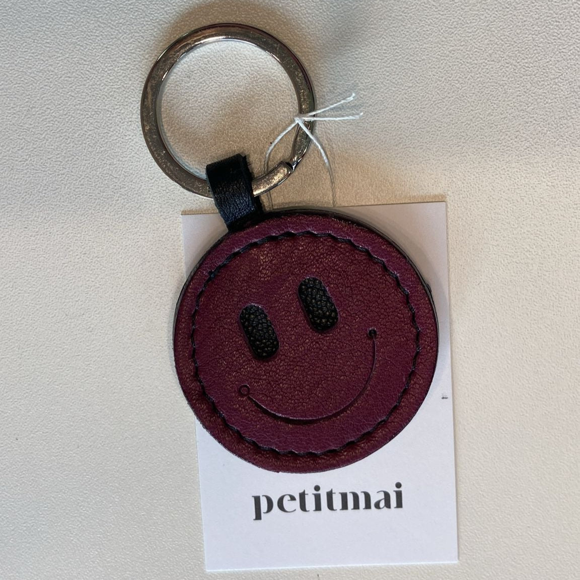 Petit Mai Smiley Schlüsselanhänger – verschiedene Farben Aufgeweckt