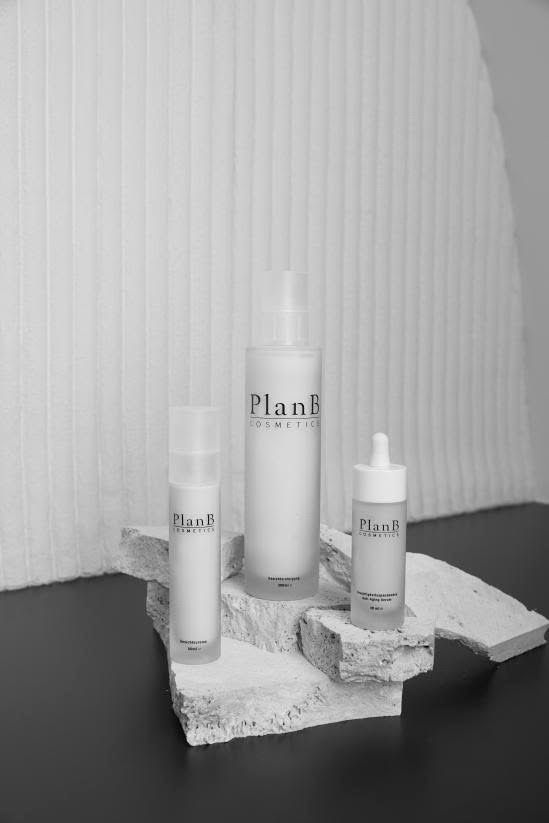 Plan B Cosmetics Gesichtscreme | Beruhigende Pflege 50 ml Aufgeweckt