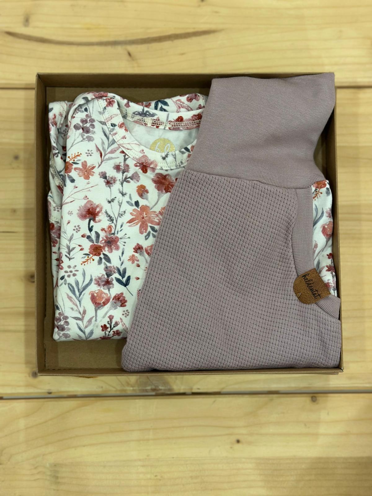 Heldentat Babyset | Wasserblumen Aufgeweckt