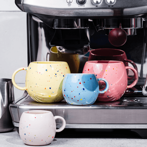 Egg Back Home Tasse Ball 500ml New Party Gelb Aufgeweckt