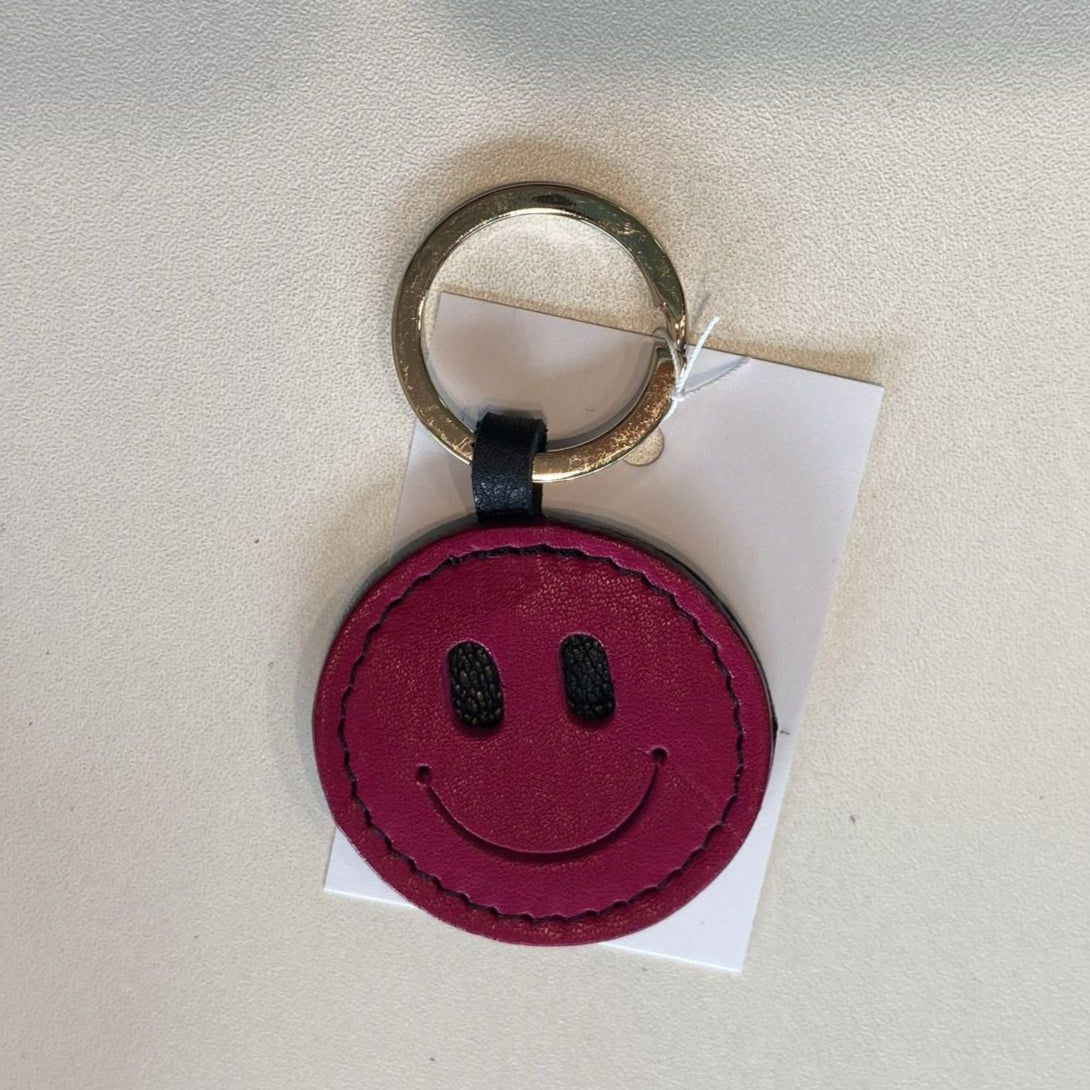 Petit Mai Smiley Schlüsselanhänger – verschiedene Farben Aufgeweckt