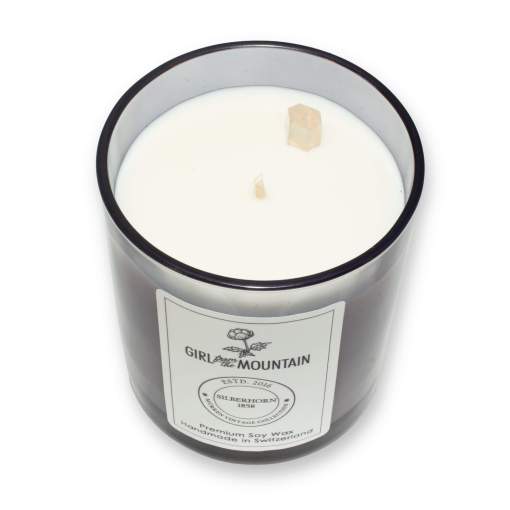 Girl from the Mountain „Silberhorn 1858“ Duftkerze im Glas Aufgeweckt