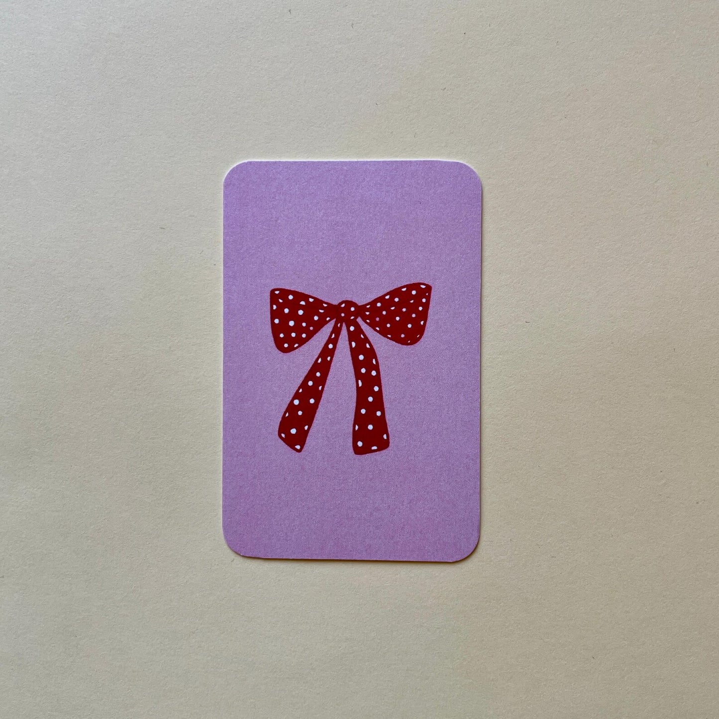 Enskild Mini Karte | Rote Schleife (Geschenk-Anhänger) Aufgeweckt