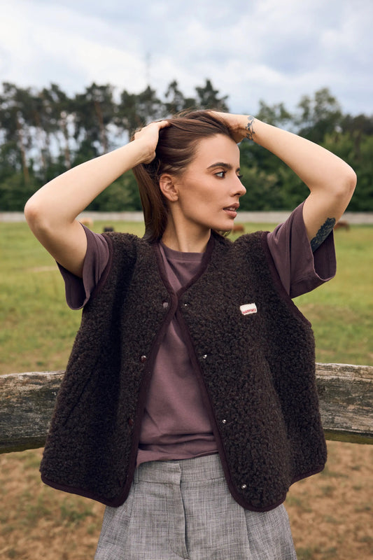 Merino vest chocolate brown Happymess