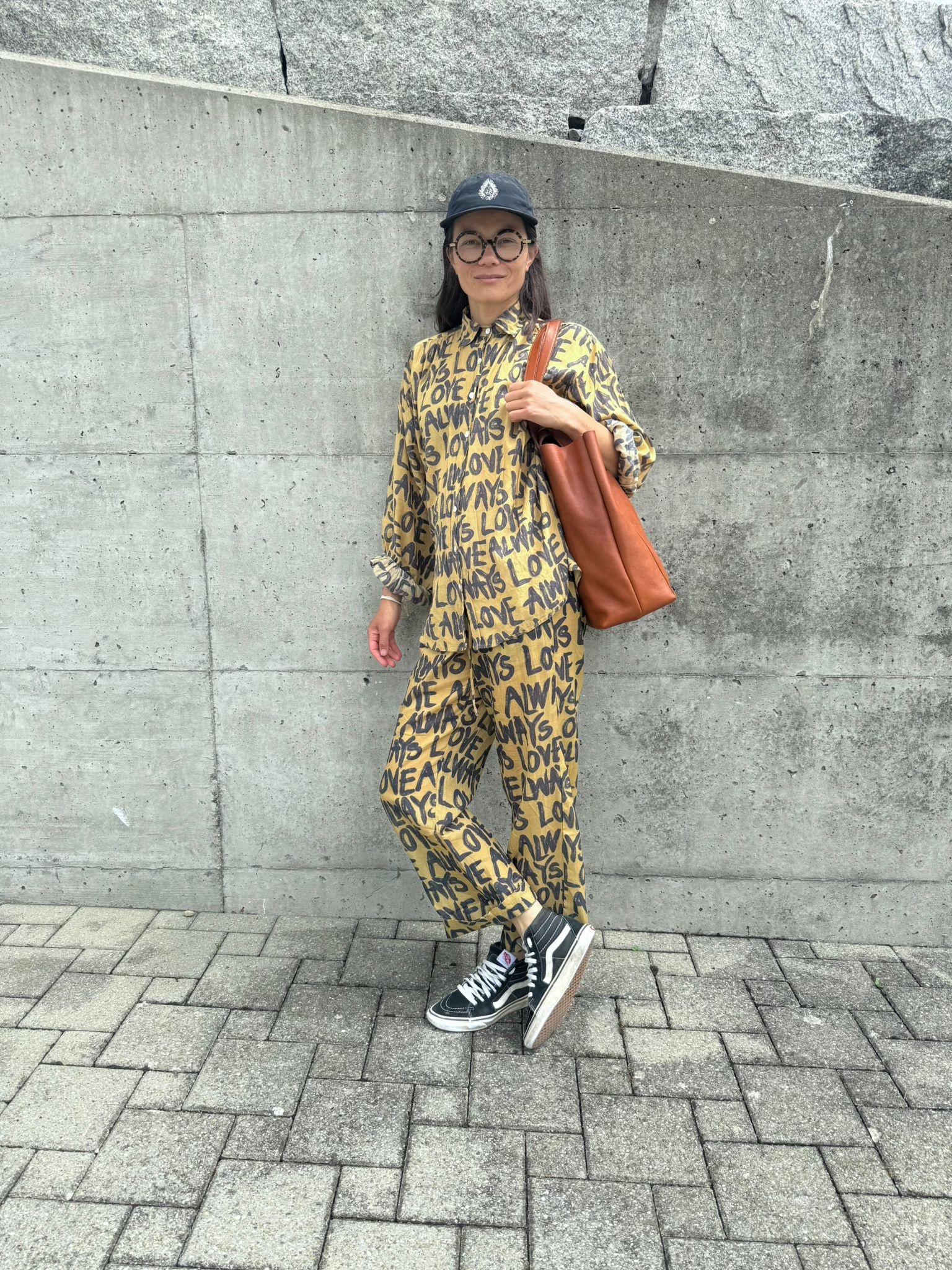 Chaaval Milla Hose | Schwarz auf Feige | pre-order Mitte Mai Aufgeweckt