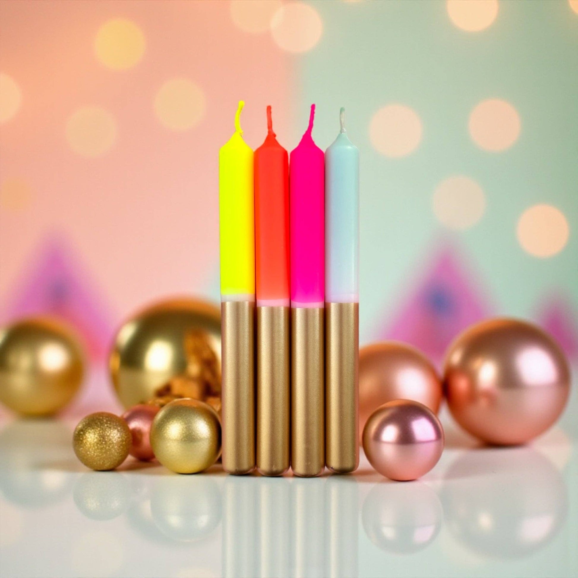 Pink Stories Kerze | Rainbow Studio * XMAS bunt Aufgeweckt