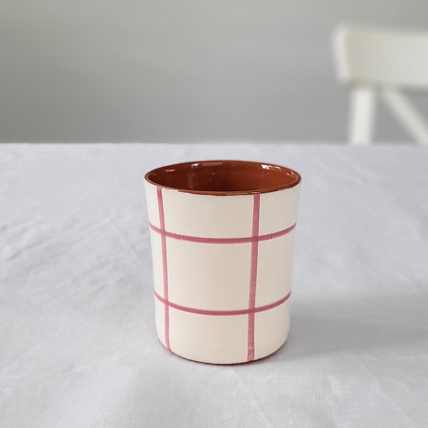 Alma Barru Kaffeebecher | Kariert | Rosa Aufgeweckt
