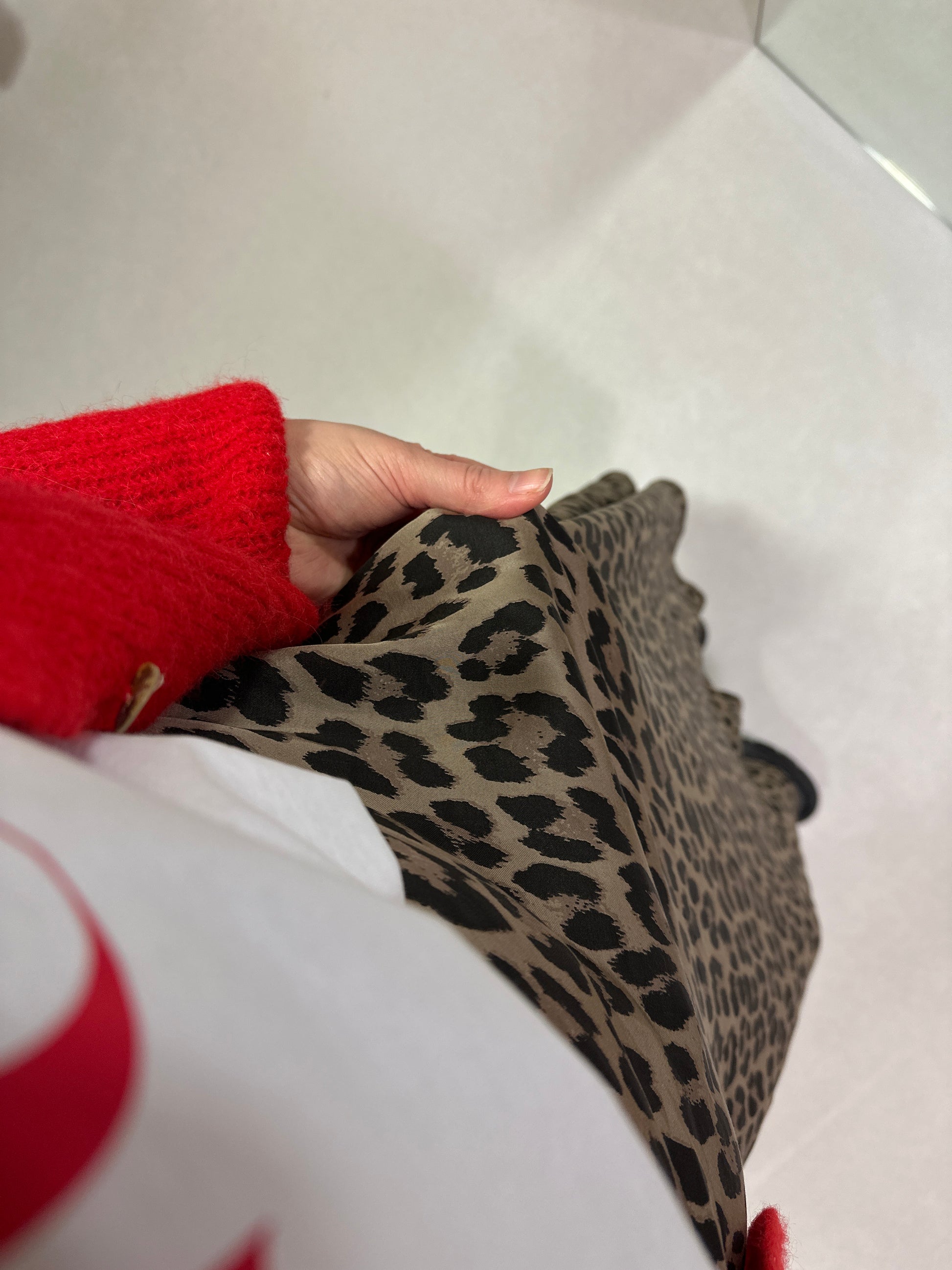 Bazaar Noir Leo Rock | Seide | Onesize | preorder- Versand Mitte Januar Aufgeweckt