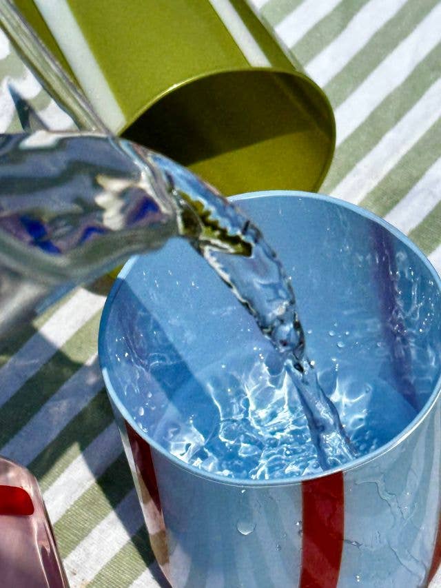 MÆGEN Glas | Atina – Blau und Rot Aufgeweckt