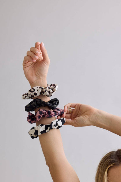 Hey Honey Scrunchie Leo Clay Aufgeweckt