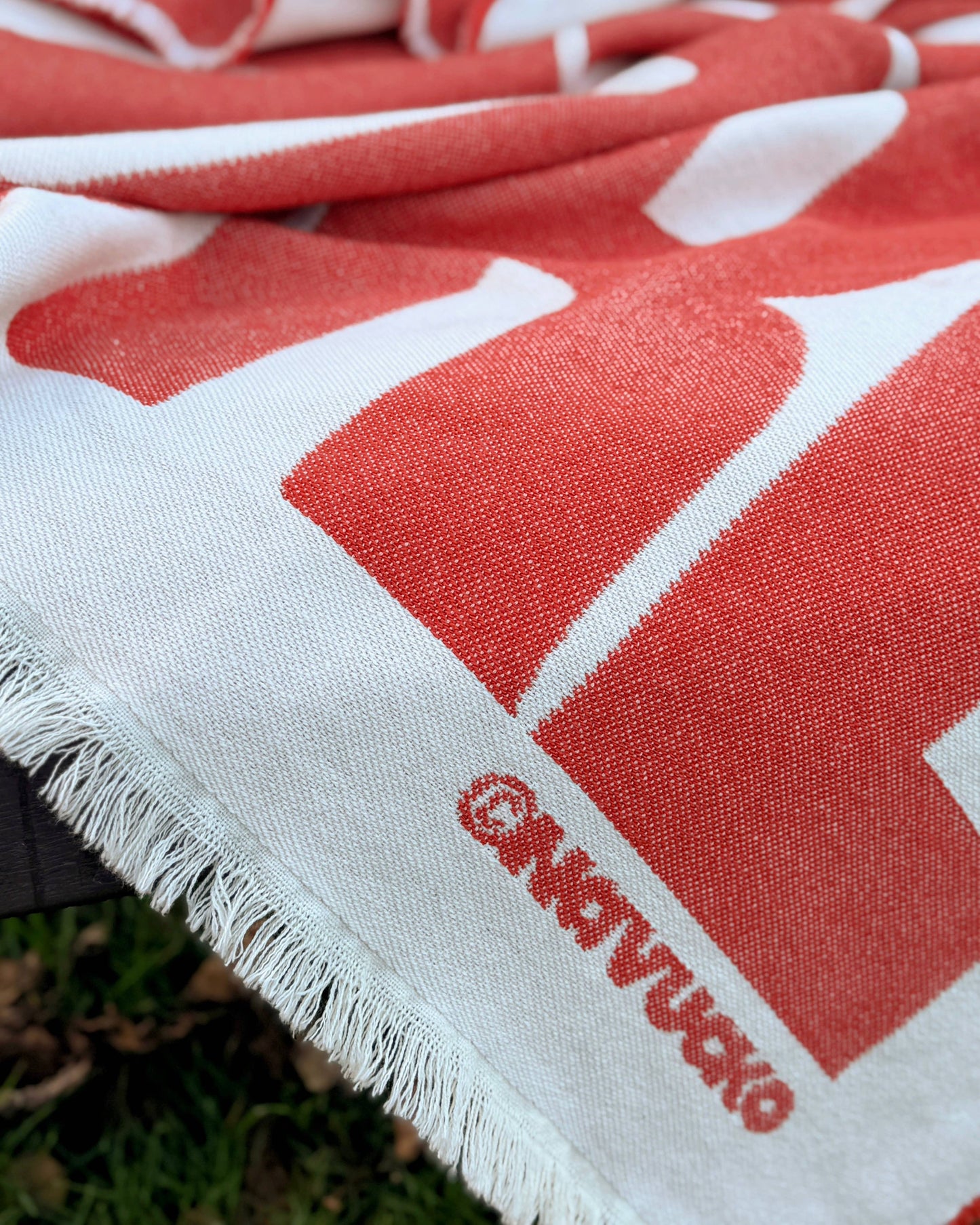 NAVUCKO Baumwoll-Decke AMORE, Weiß/Rot Aufgeweckt