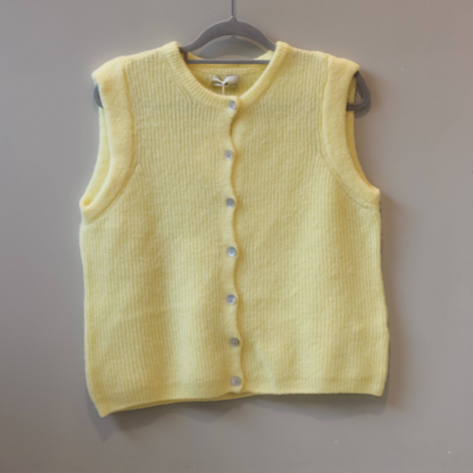 Bazaar Noir Strickweste Lena | Gelb Aufgeweckt