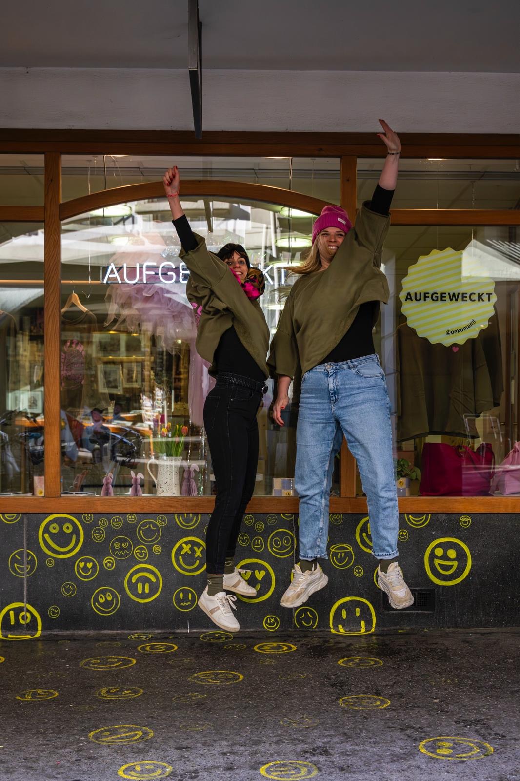 Aufgeweckt Jubiläumssweater | short version Aufgeweckt