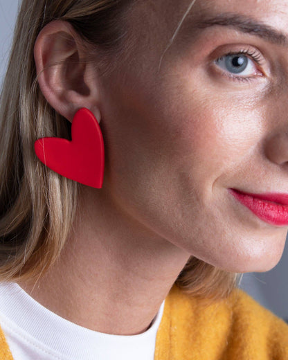 DELAROSA STUDIO Ohrstecker | Rotes Herz Aufgeweckt