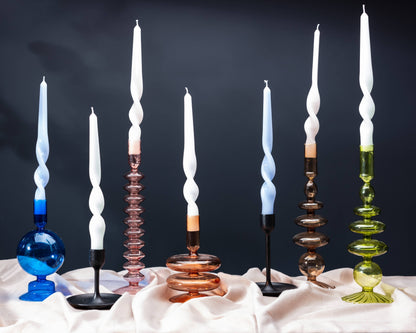 MÆGEN Kerzenständer- Farbiges Glas - Champagner Aufgeweckt