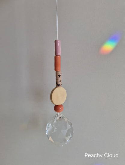 Orvokki Suncatcher | verschiedene Farben Aufgeweckt