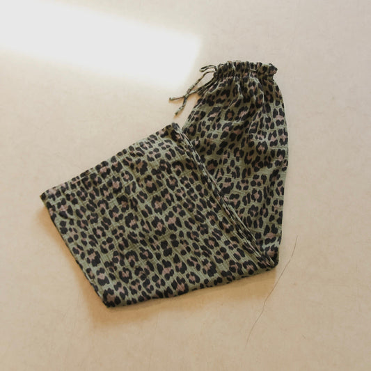 Bazaar Noir Musselin Hose Leo | Khaki - Vorbestellung Mitte September Aufgeweckt