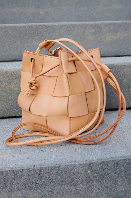 Petit Mai Chess Bag – Beige Aufgeweckt