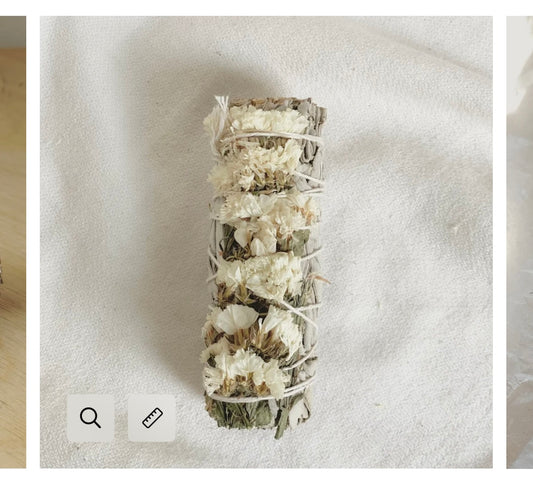 Aufgeweckt Weisses Salbei Räucherbündel mit Trockenblumen Aufgeweckt