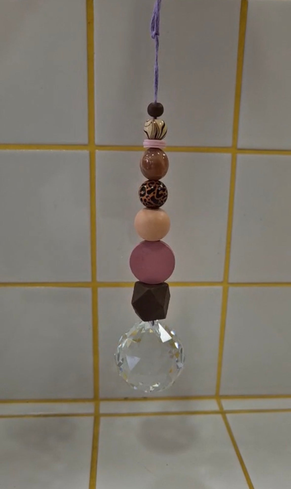 Egg Back Home Suncatcher | groß Aufgeweckt