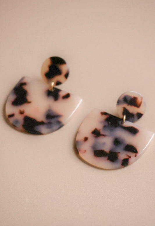 Claudia Nabholz Ohrstecker Leopard Aufgeweckt