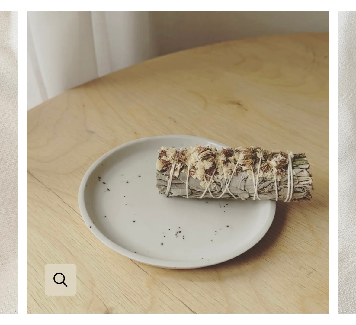 Aufgeweckt Weisses Salbei Räucherbündel mit Trockenblumen Aufgeweckt