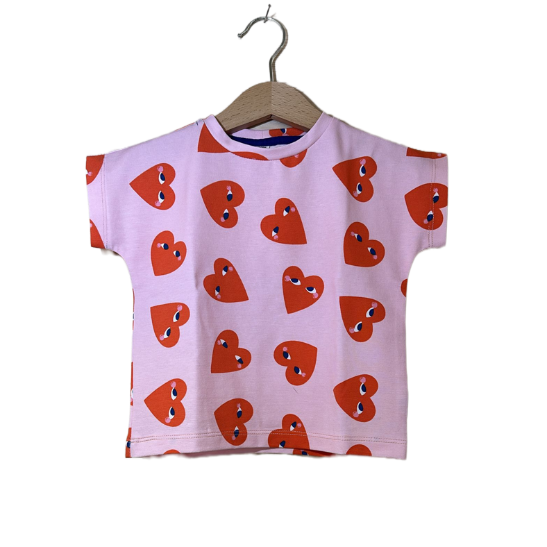 Heldentat Herz Shirt – Kids Aufgeweckt