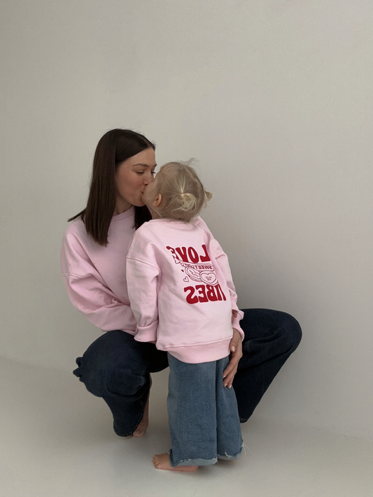 romi. Kids Sweater love vibes | blossom Aufgeweckt